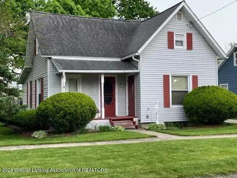 205 W Steel St, Saint Johns, MI 48879