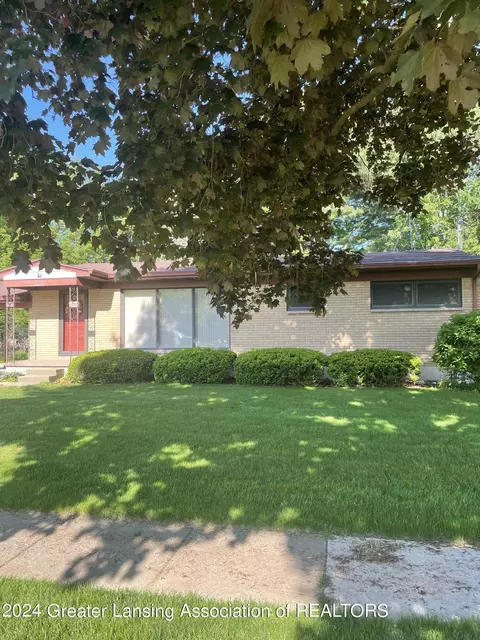 5843 Beuna Pkwy, Haslett, MI 48840