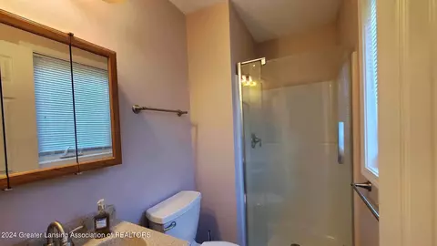 Bath - 7230 Creekside Dr, Lansing, MI 48917 photo 1 of 1