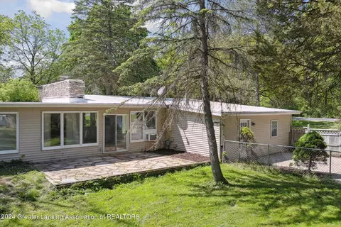 Exterior - 10 E Sherwood Rd, Williamston, MI 48895 photo 21 of 24