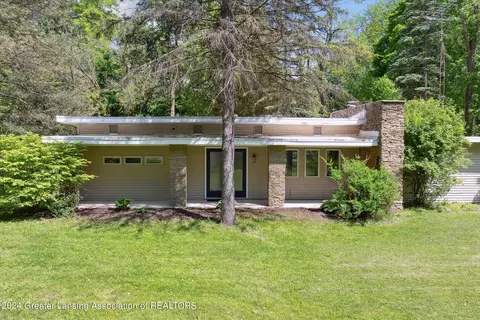 Exterior - 10 E Sherwood Rd, Williamston, MI 48895 photo 14 of 24