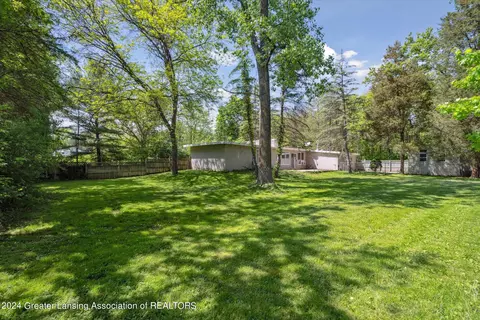 Exterior - 10 E Sherwood Rd, Williamston, MI 48895 photo 7 of 24