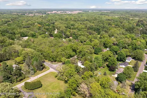 View/Area - 10 E Sherwood Rd, Williamston, MI 48895 photo 2 of 7
