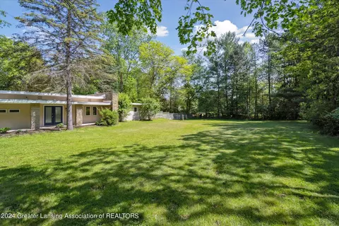 Exterior - 10 E Sherwood Rd, Williamston, MI 48895 photo 12 of 24