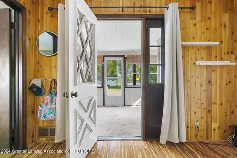 Entry Way - 108 E Broad St, Eaton Rapids, MI 48827 photo 1 of 4