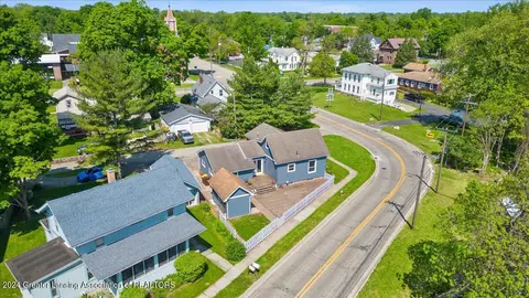 View/Area - 108 E Broad St, Eaton Rapids, MI 48827 photo 4 of 9