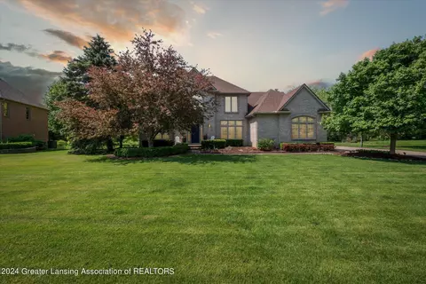 4119 Ridge Side Dr, Rochester, MI 48306