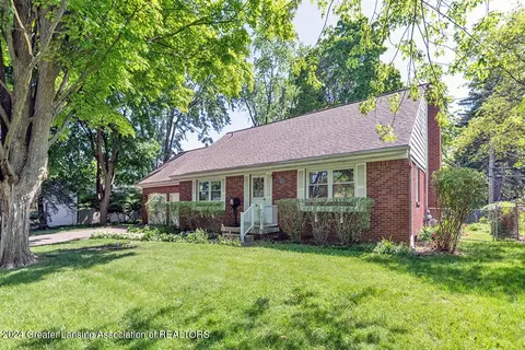 248 Kenberry Dr, East Lansing, MI 48823