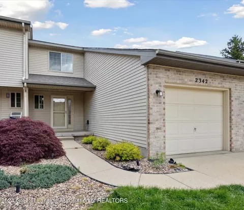 2342 Coyote Creek Dr #36, Okemos, MI 48864
