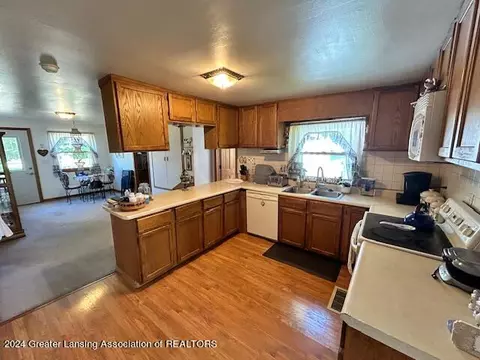 Kitchen - 3375 E Wilson Rd, Ashley, MI 48806 photo 3 of 3