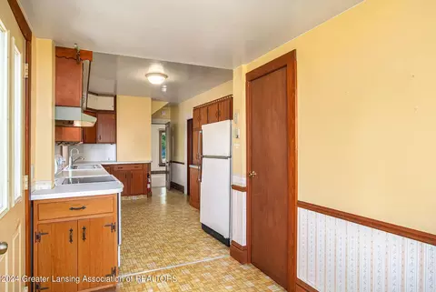 3516 Munson St, Lansing, MI 48917 photo 11