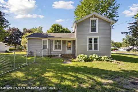 3623 W Willow St, Lansing, MI 48917