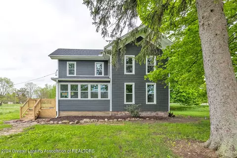 4257 Brogan Rd, Stockbridge, MI 49285