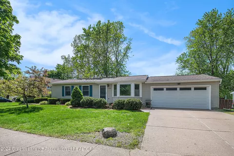 5708 Annapolis Dr, Lansing, MI 48911