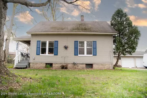 4535 E Monroe St, Holt, MI 48842