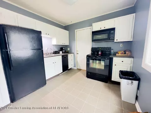 Kitchen - 4535 E Monroe St, Holt, MI 48842 photo 1 of 2