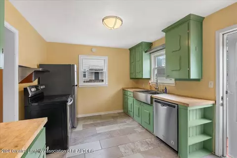 Kitchen - 2211 Devonshire Ave, Lansing, MI 48910 photo 1 of 2