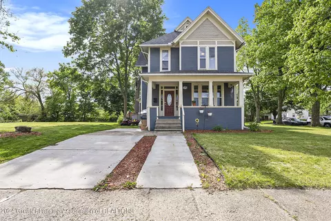 802 1st St, Jackson, MI 49203