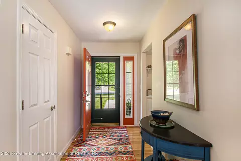 Entry Way - 5288 Haversham Dr, Haslett, MI 48840 photo 2 of 4