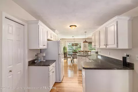 Kitchen - 5288 Haversham Dr, Haslett, MI 48840 photo 3 of 3