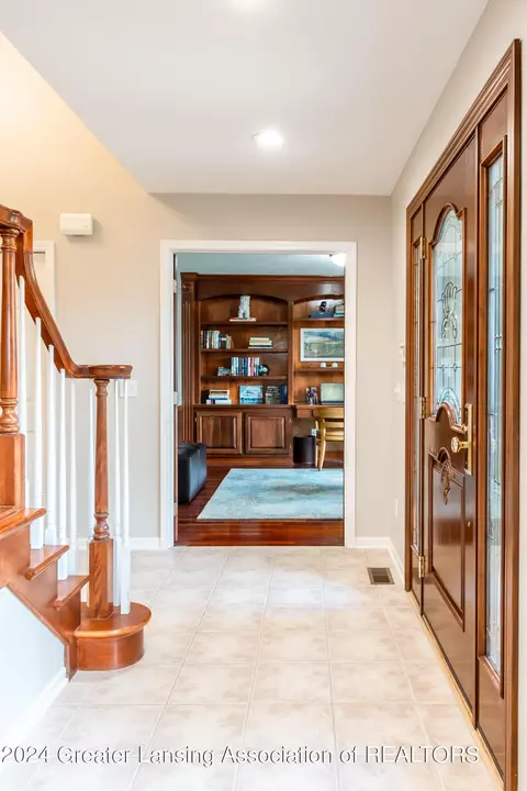 Entry Way - 3580 Chippendale Dr, Okemos, MI 48864 photo 4 of 11