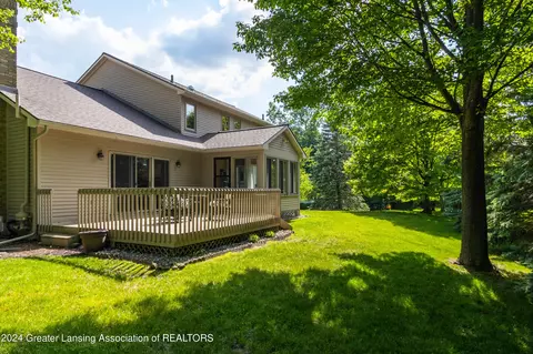 Exterior - 3580 Chippendale Dr, Okemos, MI 48864 photo 4 of 7