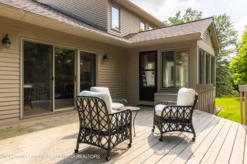 Exterior - 3580 Chippendale Dr, Okemos, MI 48864 photo 6 of 7