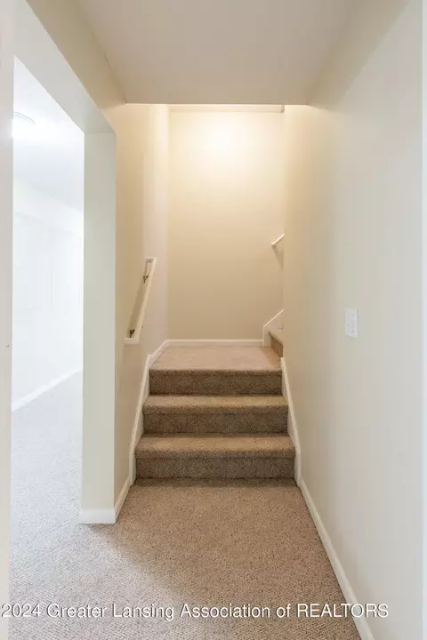 Entry Way - 3580 Chippendale Dr, Okemos, MI 48864 photo 10 of 11