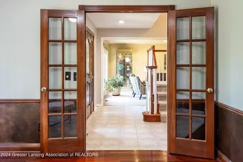 Entry Way - 3580 Chippendale Dr, Okemos, MI 48864 photo 7 of 11