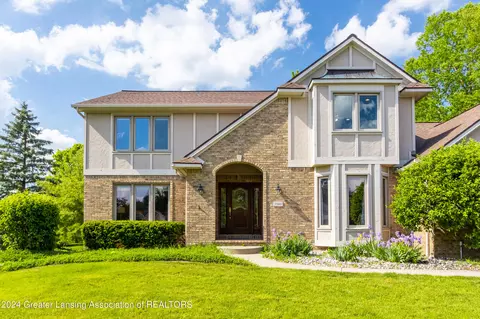 Exterior - 3580 Chippendale Dr, Okemos, MI 48864 photo 2 of 7