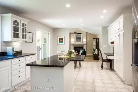 Kitchen - 3580 Chippendale Dr, Okemos, MI 48864 photo 2 of 5