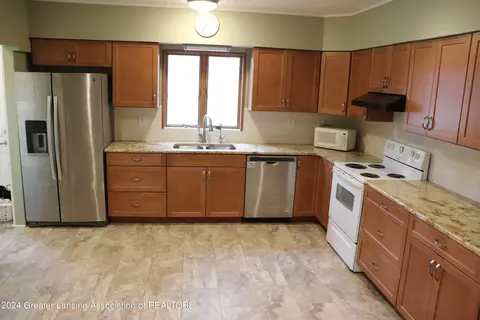 Kitchen - 3707 E Clark Rd, Bath, MI 48808 photo 1 of 1