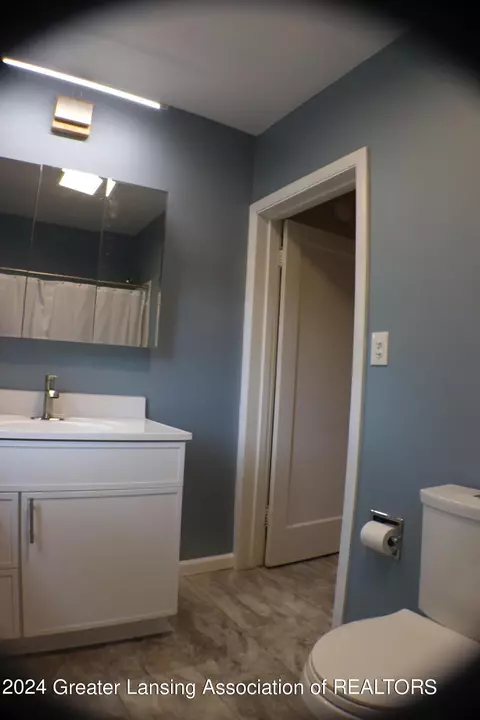 Bath - 3707 E Clark Rd, Bath, MI 48808 photo 2 of 5