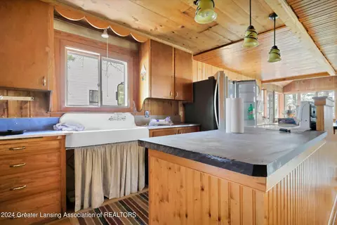 Kitchen - 200 Flag Point Dr, Roscommon, MI 48653 photo 1 of 1