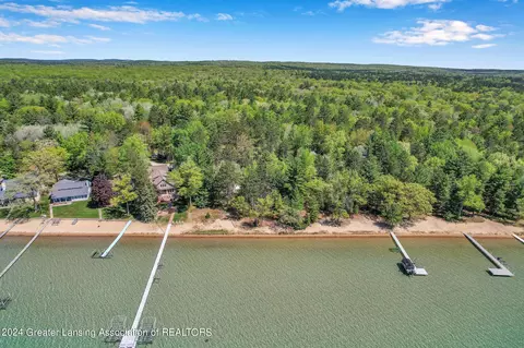 View/Area - 200 Flag Point Dr, Roscommon, MI 48653 photo 2 of 14