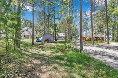 Exterior - 200 Flag Point Dr, Roscommon, MI 48653 photo 5 of 6