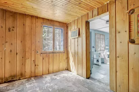 Entry Way - 200 Flag Point Dr, Roscommon, MI 48653 photo 3 of 3