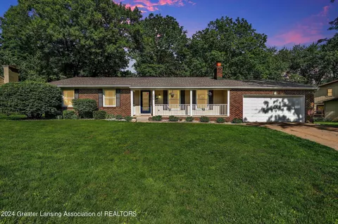 5838 Smithfield Ave, East Lansing, MI 48823