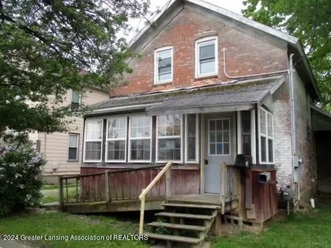 616 Barnard St, Lansing, MI 48912