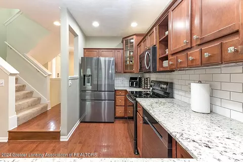 Kitchen - 5704 Shaw St #4, Haslett, MI 48840 photo 2 of 3