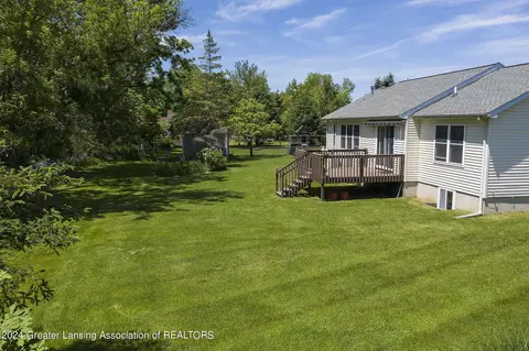 10098 Deblind Cir, Dimondale, MI 48821 photo 30