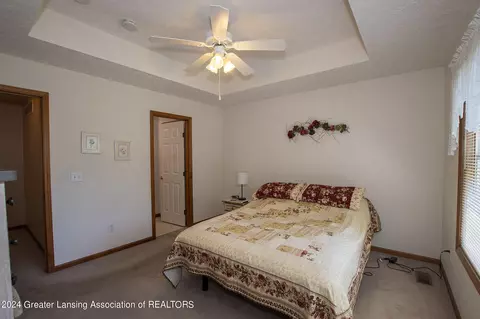 10098 Deblind Cir, Dimondale, MI 48821 photo 10