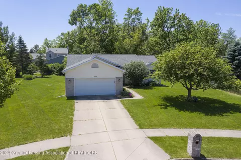 10098 Deblind Cir, Dimondale, MI 48821 photo 23