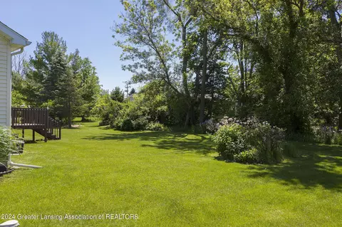 10098 Deblind Cir, Dimondale, MI 48821 photo 26