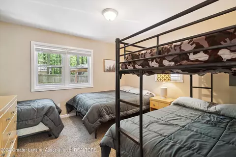 Bedroom - 223 Pingree St, Roscommon, MI 48653 photo 3 of 4