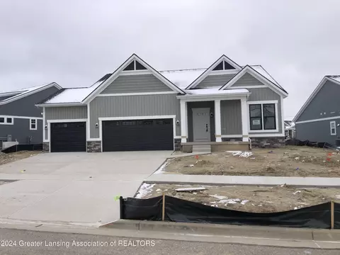 2839 Carnoustie Dr, Okemos, MI 48864