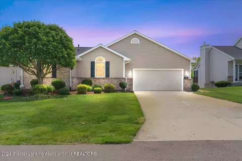 7419 Golf Gate Dr #17, Lansing, MI 48917