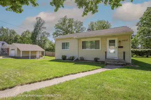 1217 Westmoreland Ave, Lansing, MI 48915