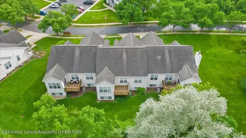 View/Area - 903 Oak Brook Dr, Jackson, MI 49203 photo 4 of 7