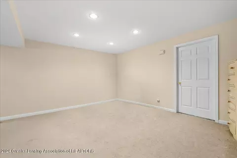 Other - 903 Oak Brook Dr, Jackson, MI 49203 photo 8 of 10
